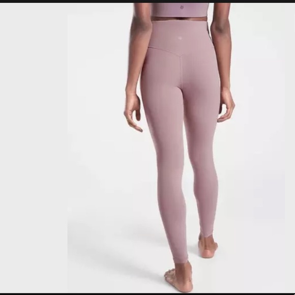 ATHLETA Ultra High Rise Elation 7/8 Tight - Picture 2 of 3